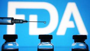 تصمیم جنجالی FDA برای واکسن‌های کرونا؛ واکسن فقط برای سالمندان بالای ۶۵ سال