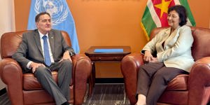 PAHO Director meets Suriname's first female President to discuss priority health issues