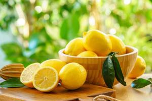5 Ways Lemons Benefit Your Health