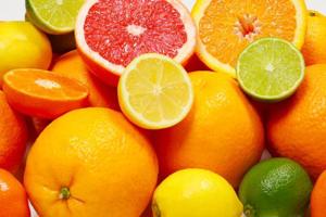 8 Reasons To Eat More Citrus Fruits