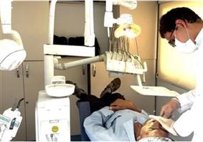 آموزش غیرقانونی دندان‌سازی توسط افراد بی‌تجربه در جامعه