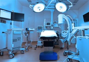 تولید تجهیزات پزشکی به علت نوسان برق با مشکل مواجه شده است