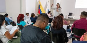 PAHO trains health workers in Venezuela to strengthen infection prevention during earthquake recovery