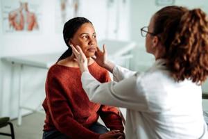 Should You Be Concerned About Swollen Lymph Nodes in Your Neck?