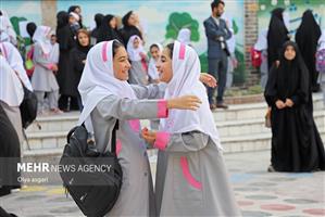 وزن استاندارد کوله‌پشتی مدرسه/ بروز اختلالات اسکلتی دانش آموزان